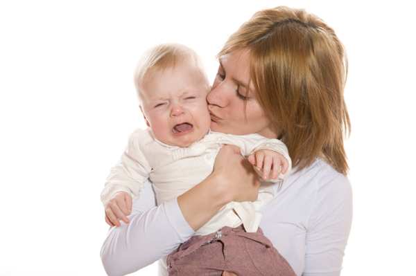 7 Tricks to stop your baby crying in public