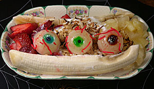 Eyeball Breakfast Banana Split for Halloween