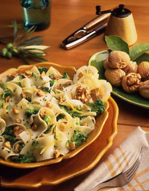 Broccoli Walnut Noodles
