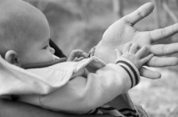 727641_in_my_fathers_hand_3-250x165.jpg