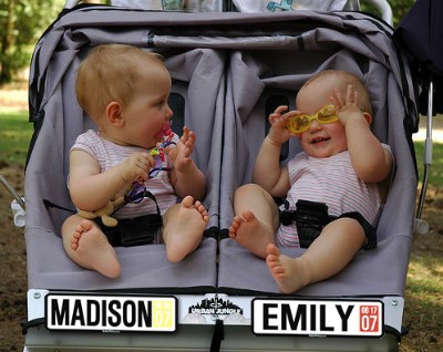 twinswithplaet-400x318.jpg