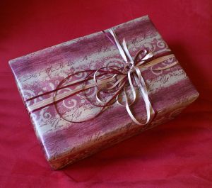 1083574_gift_wrapping_2.jpg