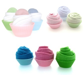 Baby Bib Cupcakes