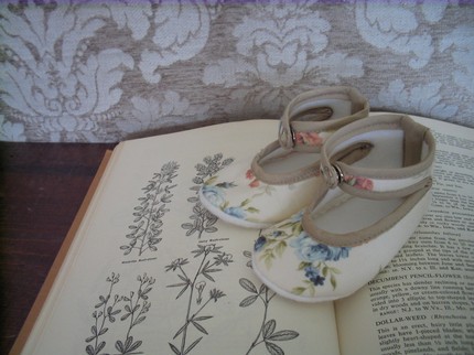 blue-rose-baby-booties.jpg