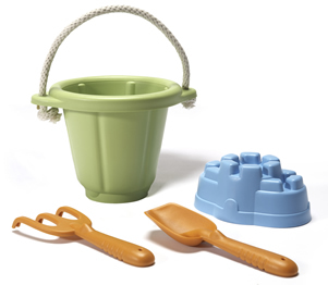 green-toys-sand-toys