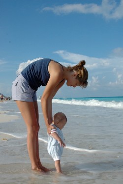 beach-baby-walking beach-baby-walking