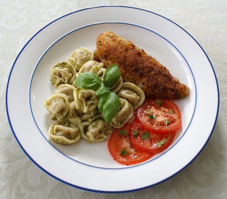 fish and pasta baby diet, baby healthy eating, baby vegetarian diet, calcium rich foods, coffee in pregnancy, dieting during pregnancy, eat your first trimester, folic acid, meal plan for pregnancy, overweight when pregnant, pregnancy diet, Pregnancy health, vegetarian baby, vegetarian diet, vegetarian diet baby, vegetarian diet for your baby, vegetarian pregnancy, what to eat when you’re pregnant